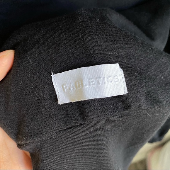 NEW FABLETICS LUXE TERRY OFF SHOULDER PULL OVER BLACK SIZE 4X String adjust - Picture 6 of 6